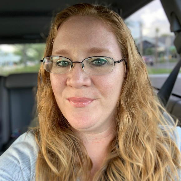 Meet your Posher, Julie - Picture 5 of 5